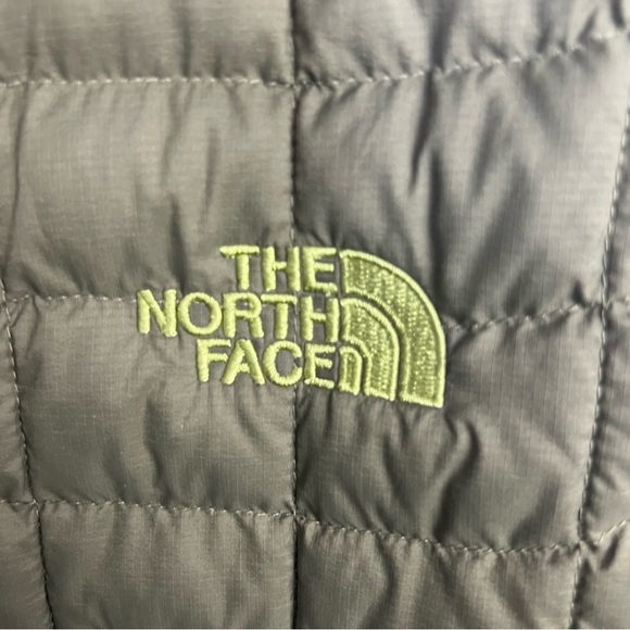 THE NORTH FACE THERMOBALL FULL ZIP Green JACKET - Picture 3 of 5